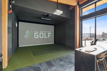 Golf simulator